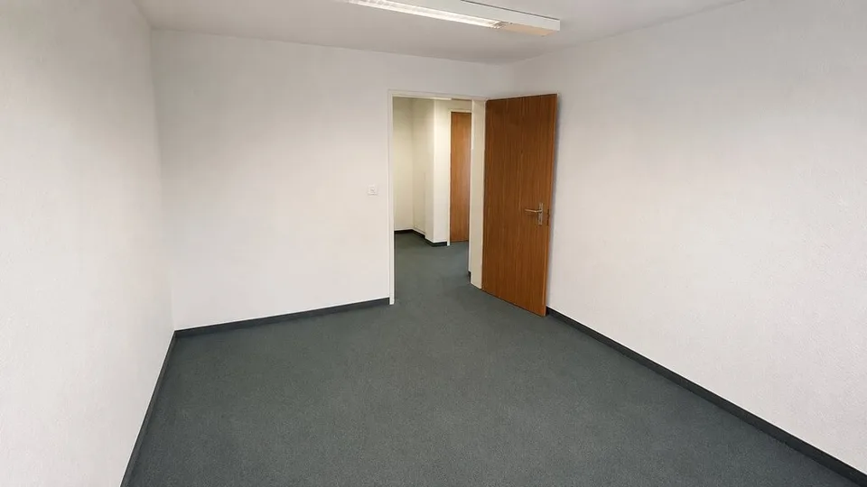 Büroräumlichkeiten, 1. OG vorne rechts