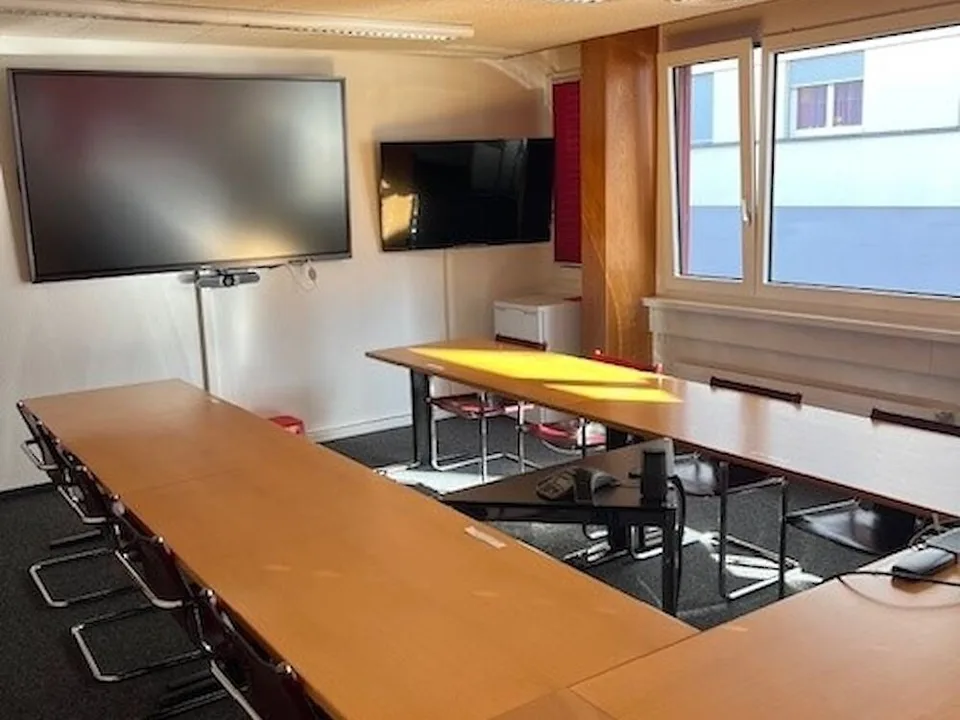458 m² grosses Büro (in zwei oder mehr Einheiten unterteilbar) nahe des Zentrums von Fribourg – Foto 10 von 13