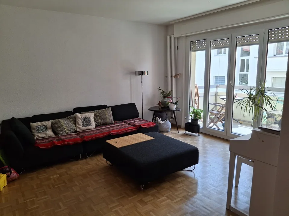Lumineux et spacieux appartement de 5,5 pièces /  Helle, grosszügige 5.5-Zimmer-Wohnung