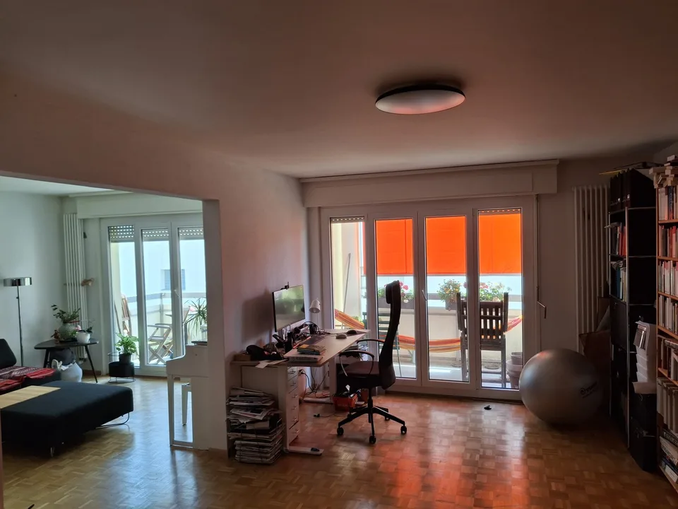 Lumineux et spacieux appartement de 5,5 pièces /  Helle, grosszügige 5.5-Zimmer-Wohnung