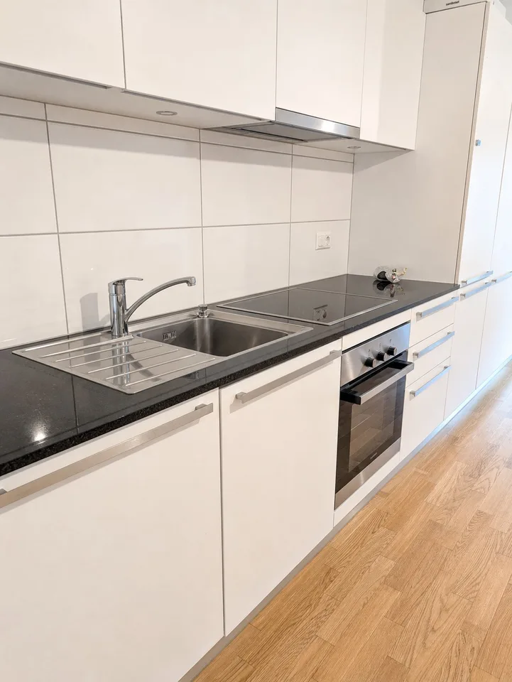 Magnifique appartement moderne de 3,5 pièces avec loggia — Fribourg Beaumont, disponible de suite.
