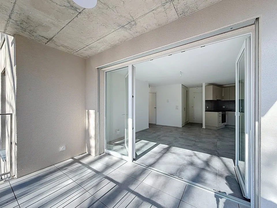 New building! 1st rent free!! – photo 6 of 13