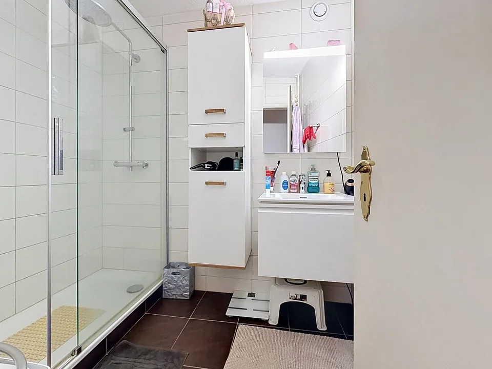 CHARMANT LOGEMENT AVEC VUE DEGAGEE