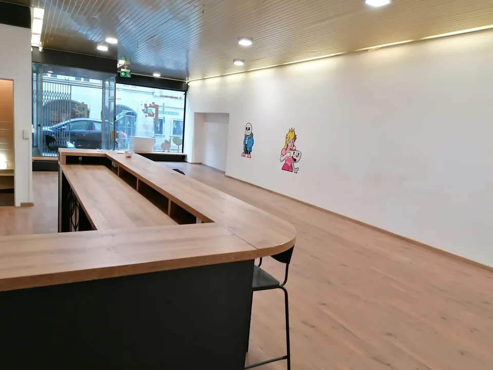 À louer un espace commercial / idéale pour un bureau ou autre activité