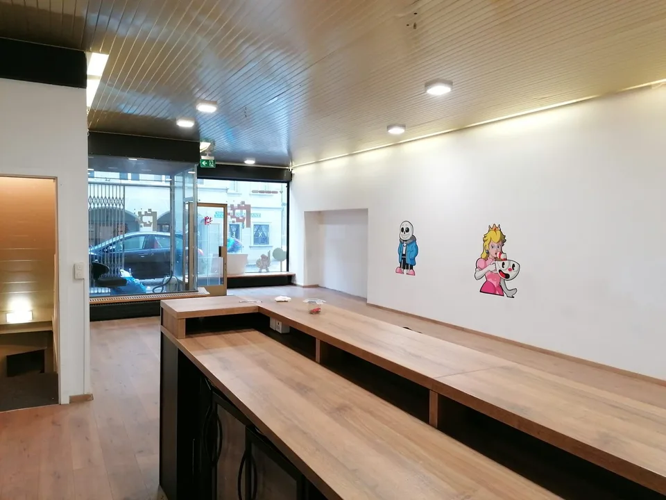 À louer un espace commercial / idéale pour un bureau ou autre activité