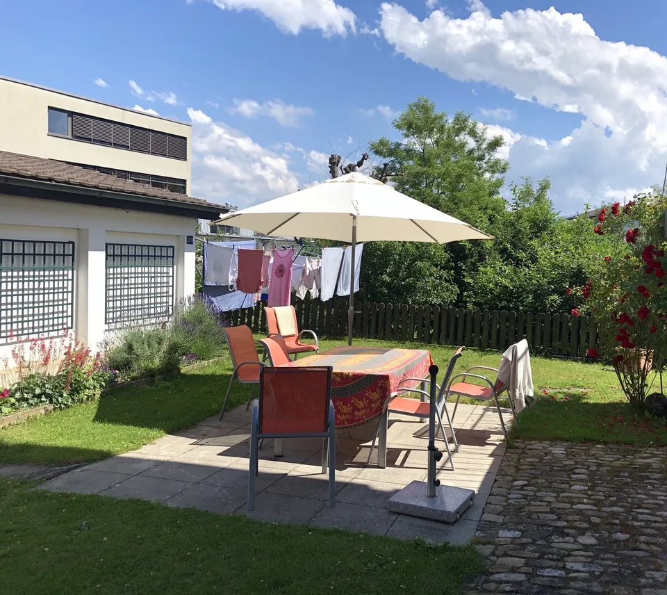 GRAND APPARTEMENT DANS UN ENVIRONNEMENT CALME !
