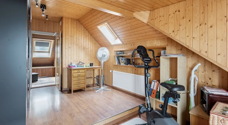 GRAND APPARTEMENT DANS UN ENVIRONNEMENT CALME !