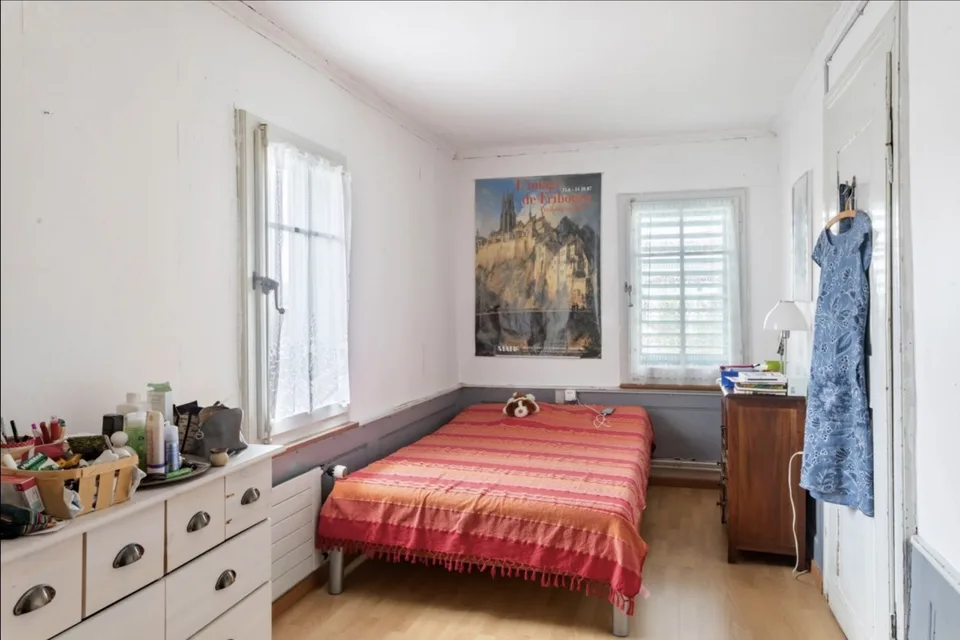 GRAND APPARTEMENT DANS UN ENVIRONNEMENT CALME !