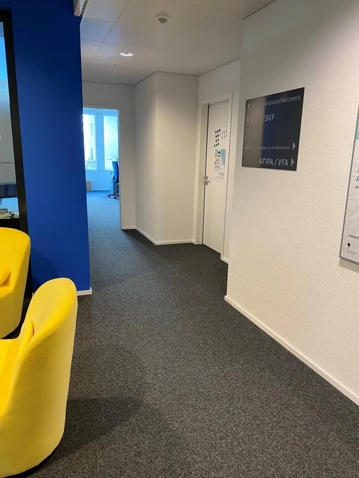SURFACE ADMINISTRATIVE MODERNE DE 180 M² ENV. SITUÉE AU 4ÈME ÉTAGE