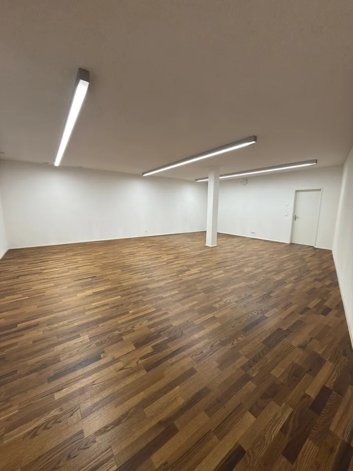 Surface commerciale d'env. 247 m2 à Fribourg – Foto 9 von 13