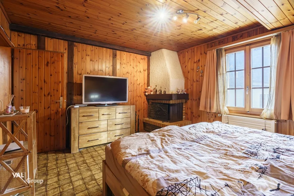 Sehr zentrales Restaurant "Sport" und darüberliegende 4.5-Zimmer-Duplexwohnung