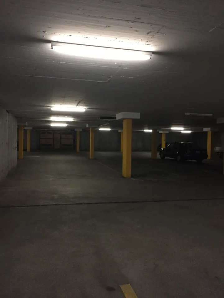 Einstellparkplatz in Glis zu mieten