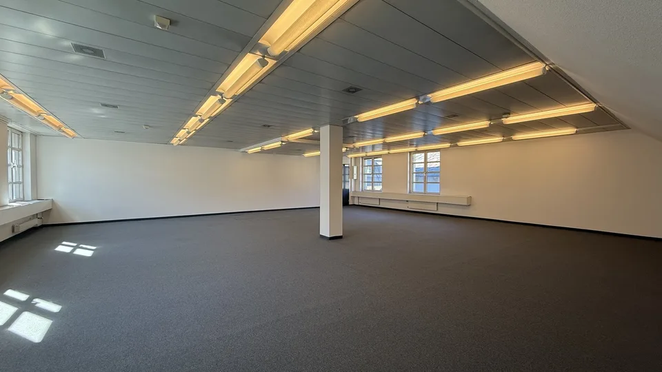 Grosszügige Büroräumlichkeit im Zentrum von Brig
