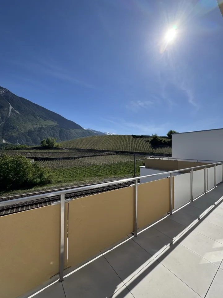 Moderne 2.5 Zimmer Penthouse