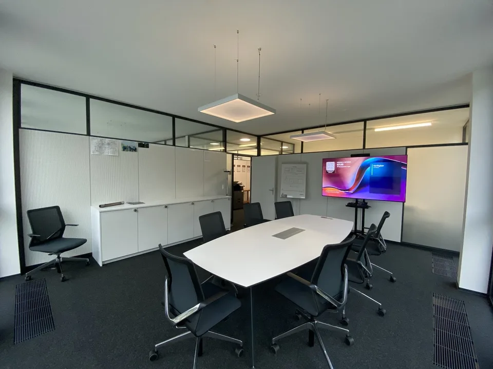 Möbliertes Büro in Mitbenutzung am Bahnhof Leuk