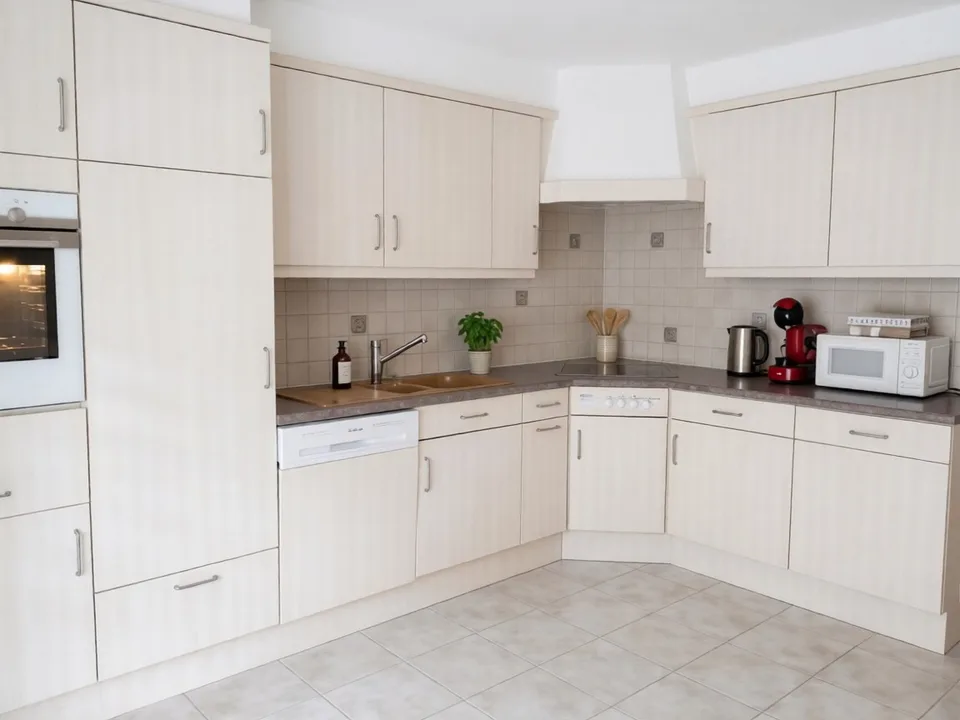 4.5-Zimmer-Wohnung mit Balkon und Lift in Susten