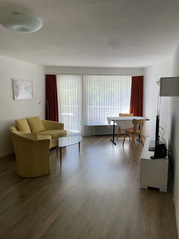 R E S E R V I E R T : HELLE 1,5-ZIMMERWOHNUNG IM ZENTRUM