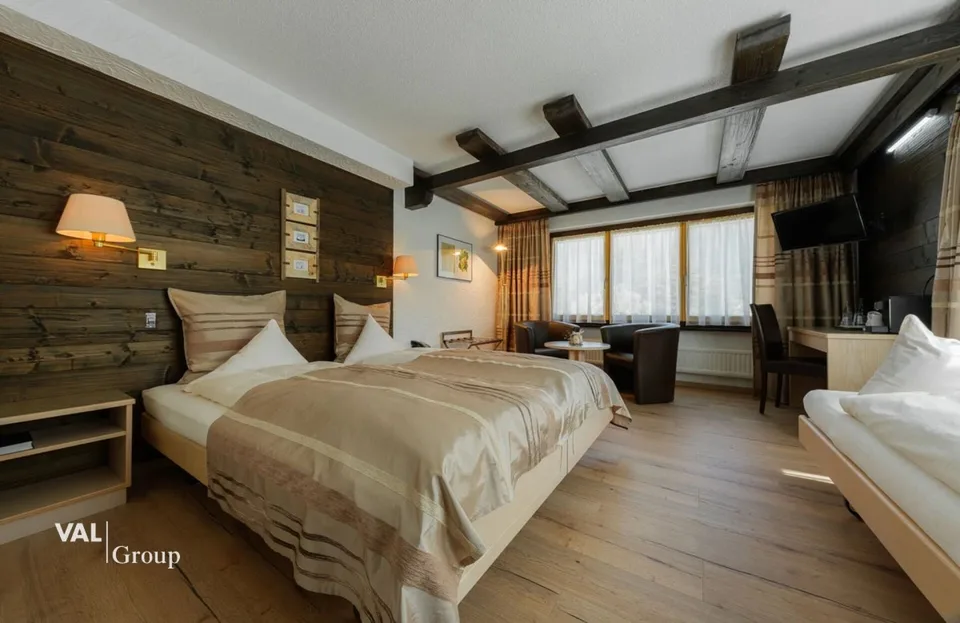 Superior Hotel inkl. Entwicklungsprojekt auf insgesamt 6'000 m2 Grundstück – Foto 6 von 13