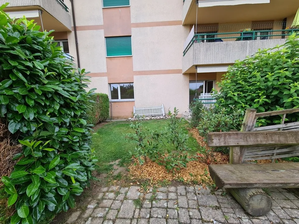 Appartement entièrement rénové avec jardin