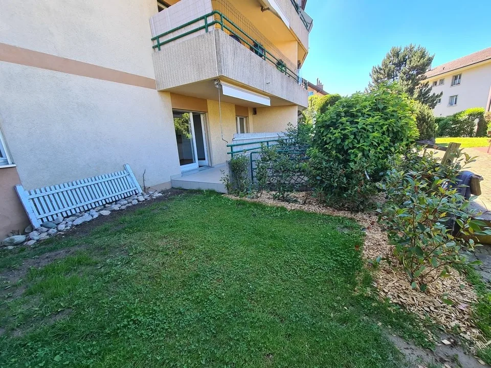 Appartement entièrement rénové avec jardin