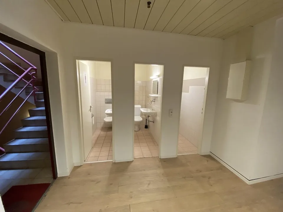 Vos nouveaux bureaux proche de l'autoroute ! – foto 10 di 11