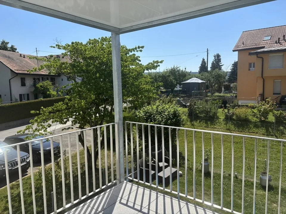 Charmant appartement de 3.5 pièces au 1er étage situé à la campagne
