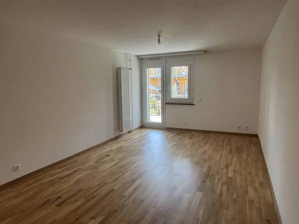 Charmant appartement de 3.5 pièces au 1er étage situé à la campagne