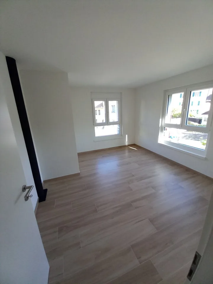 Grand appartement de 4.5pces neuf