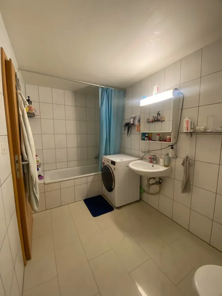 URGENT] À louer rapide : Spacieux 1,5 pièce au centre-ville d'Yverdon-les-Bains