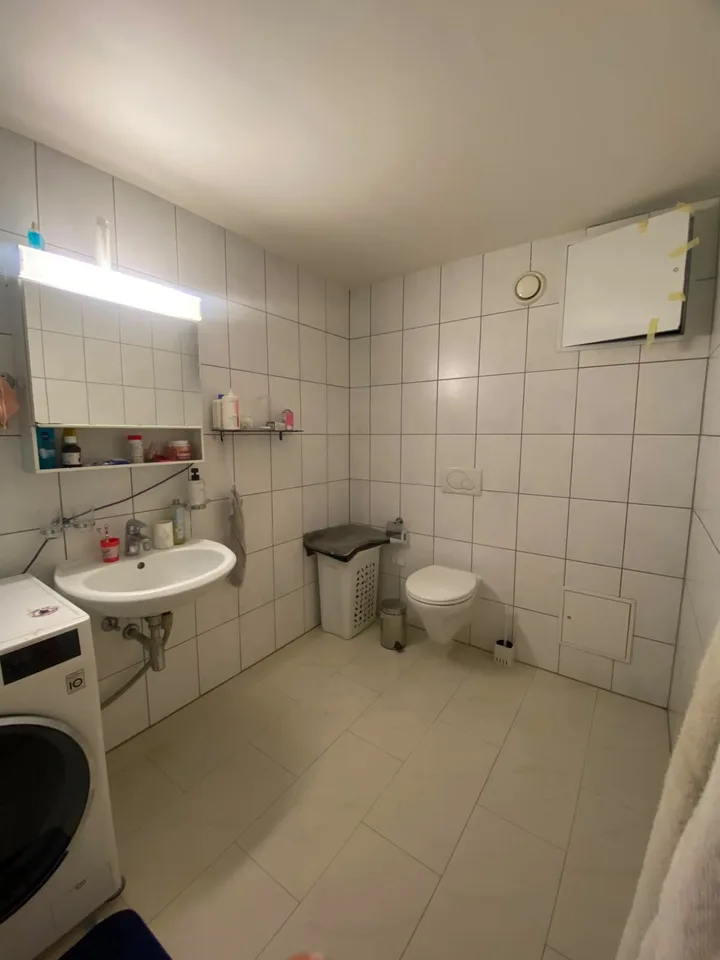 URGENT] À louer rapide : Spacieux 1,5 pièce au centre-ville d'Yverdon-les-Bains