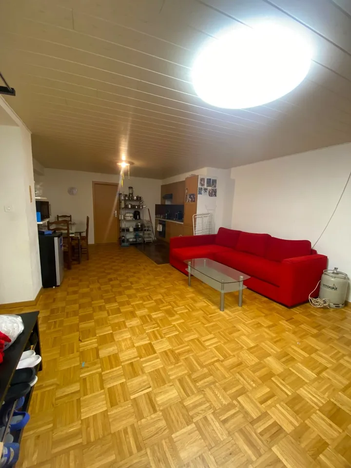 URGENT] À louer rapide : Spacieux 1,5 pièce au centre-ville d'Yverdon-les-Bains