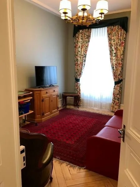 APPARTEMENT 4 PIÈCES À YVERDON-LES-BAINS (VD), MEUBLÉ