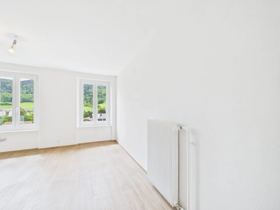 Très bel appartement de 4,5 pièces entièrement rénové au coeur de Vallorbe