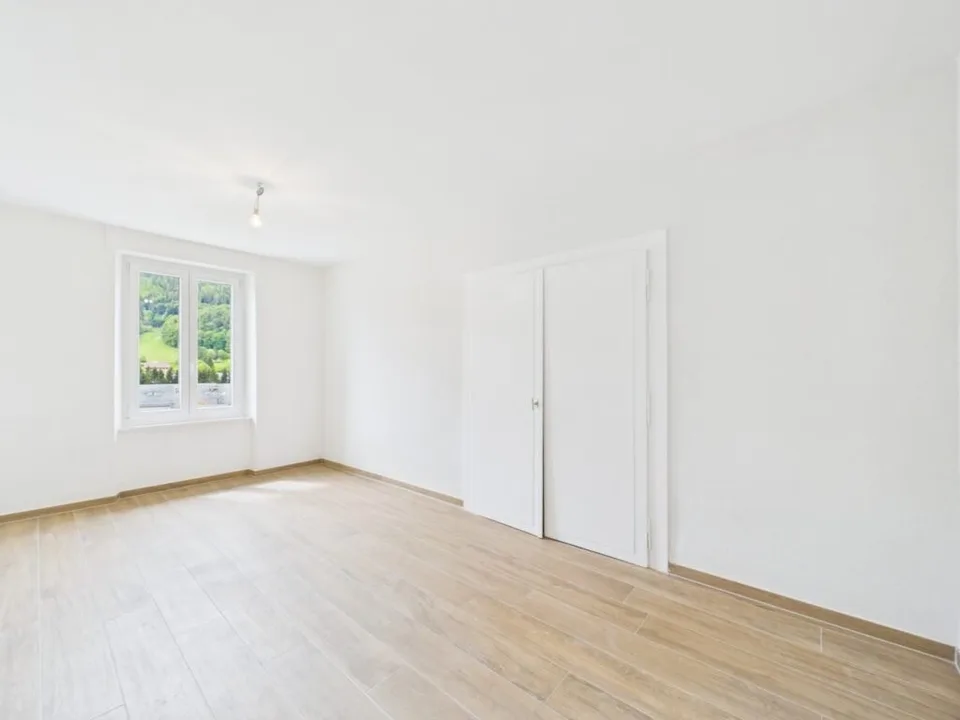 Très bel appartement de 4,5 pièces entièrement rénové au coeur de Vallorbe