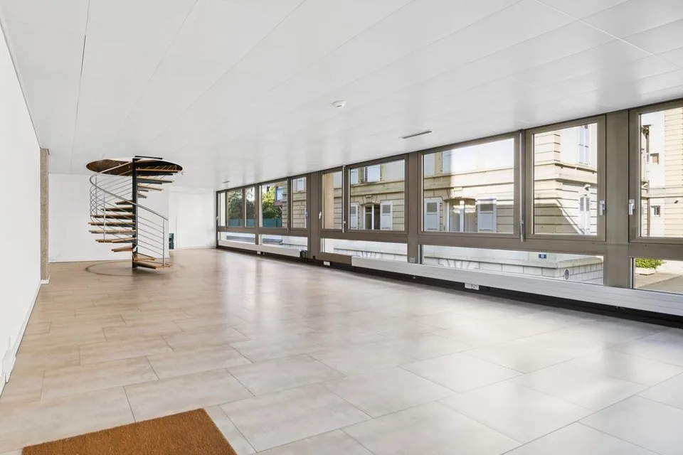Opportunité unique ! Bureau de 260m2 sous-gare à louer