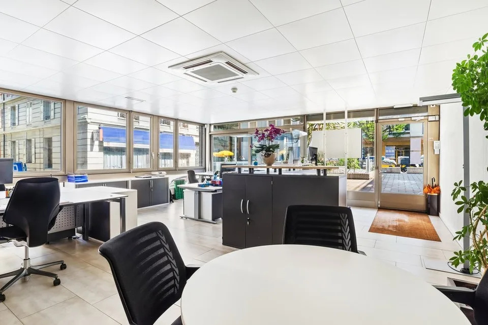 Opportunité unique ! Bureau de 260m2 sous-gare à louer – photo 8 sur 12