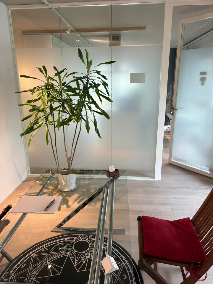 Cabinet à louer
