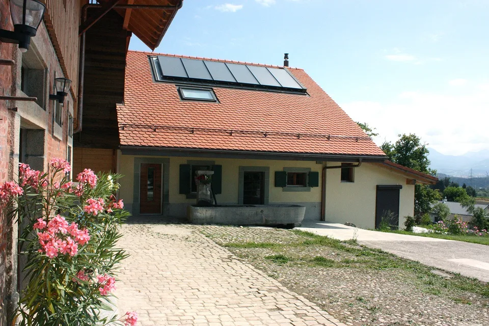 Duplex lumineux de 5.5 pièces avec vue et terrasse à Savigny