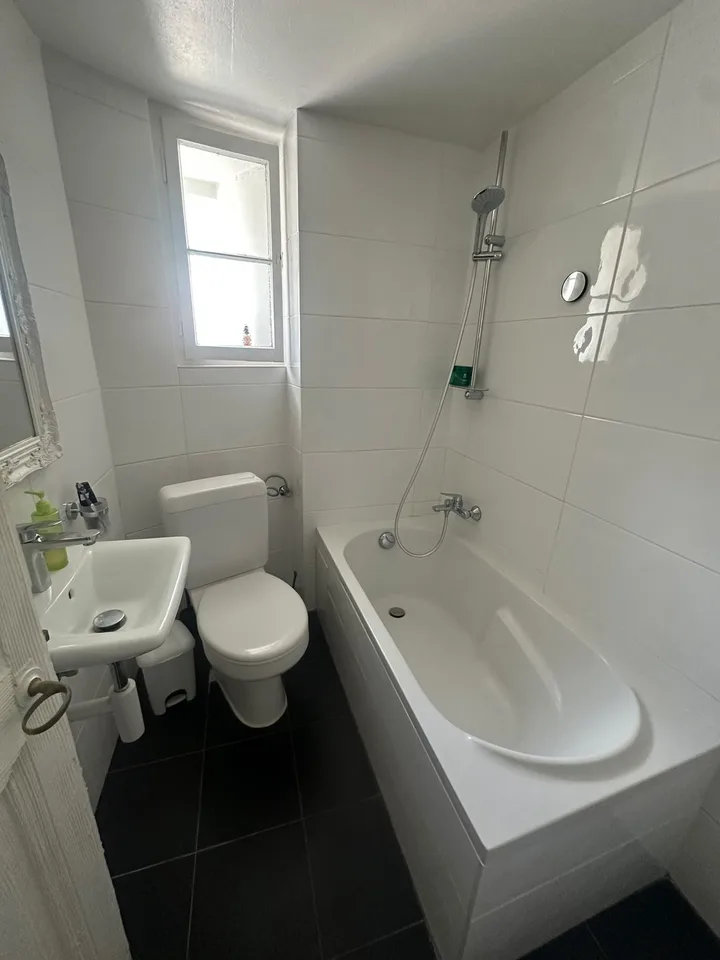 Rue du Port 10, 1815 Clarens - CHF 1’250 inkl. NK pro Monat