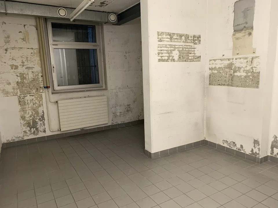 Dépôt de 23 m2 à louer à deux minutes à pied de la gare de Montreux – foto 7 di 7