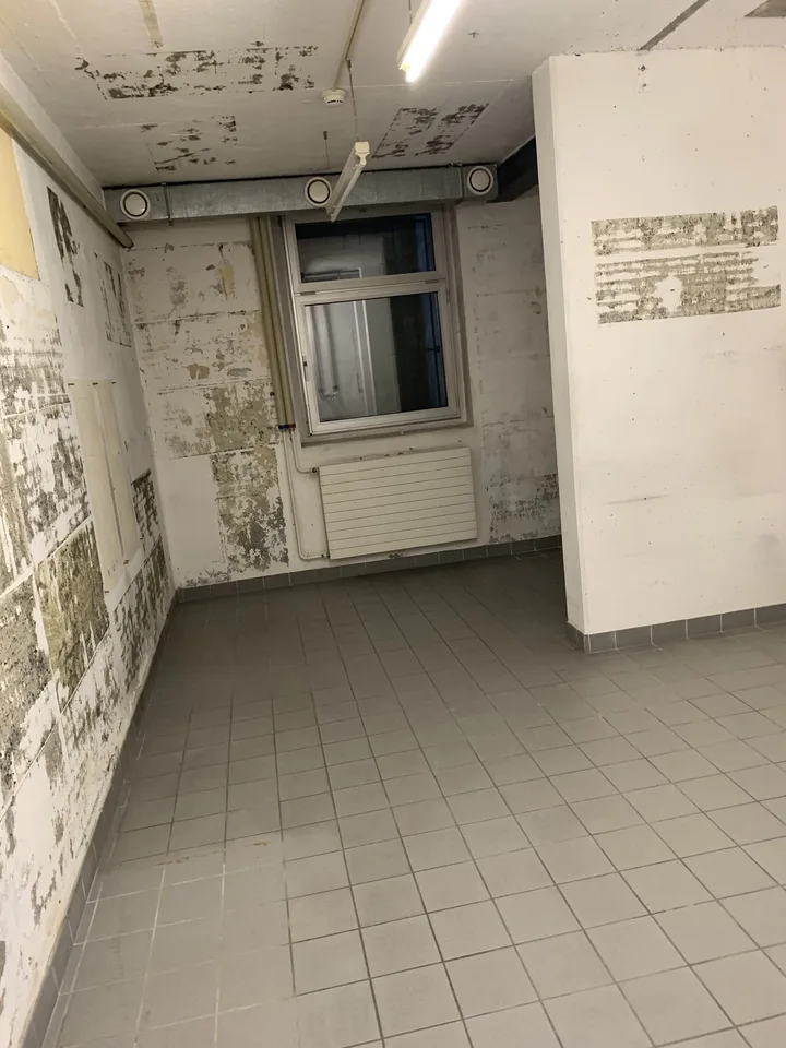 Dépôt de 23 m2 à louer à deux minutes à pied de la gare de Montreux