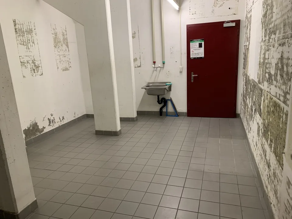Dépôt de 23 m2 à louer à deux minutes à pied de la gare de Montreux