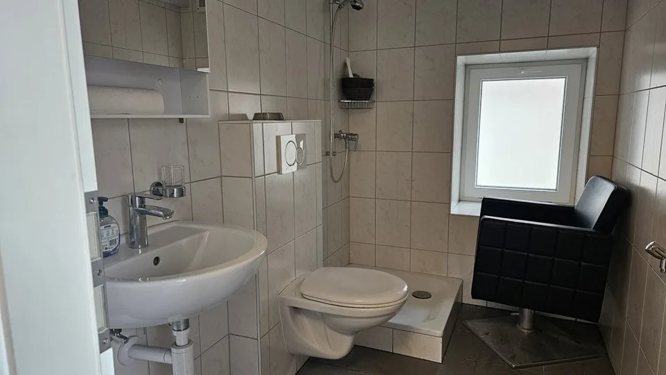 Local à CHF 1200.-/mois charges comprises