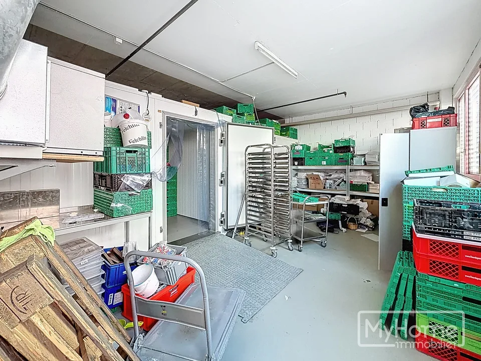 Local commercial de 153m² à louer à Lonay