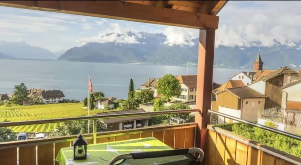 Colocation, chambres, vue et confort entre Vevey et Lausanne à Rivaz