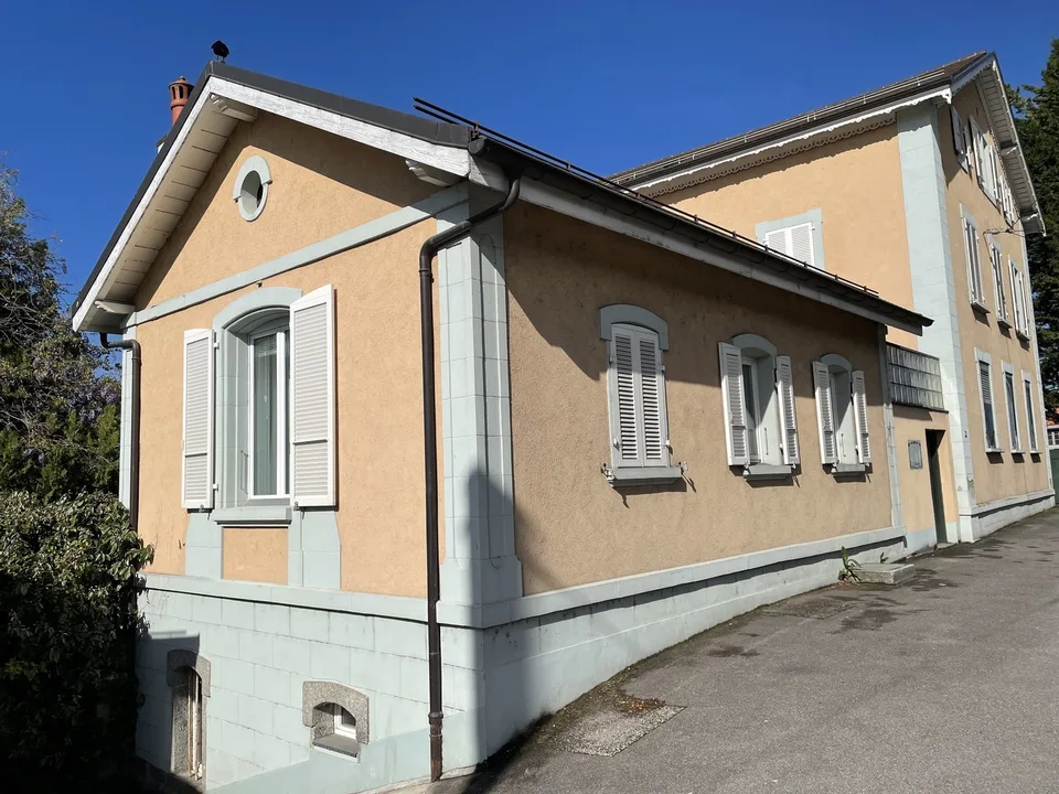 Bord du lac :Petite maison indépendante