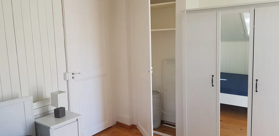 Grande chambre dans une colocation en duplex au centre ville