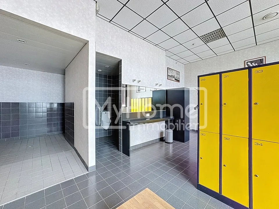 Salle de fitness de 967 m2 à Lonay entièrement équipée à louer – foto 11 di 12
