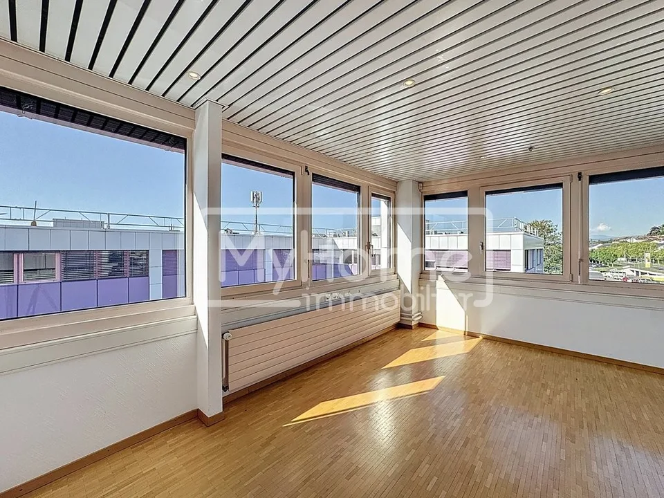 Local commercial de 104 m2 à louer