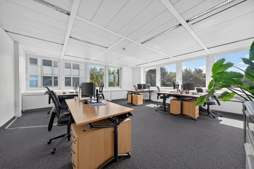 Surface administrative de 352 m2 disponible à Lausanne